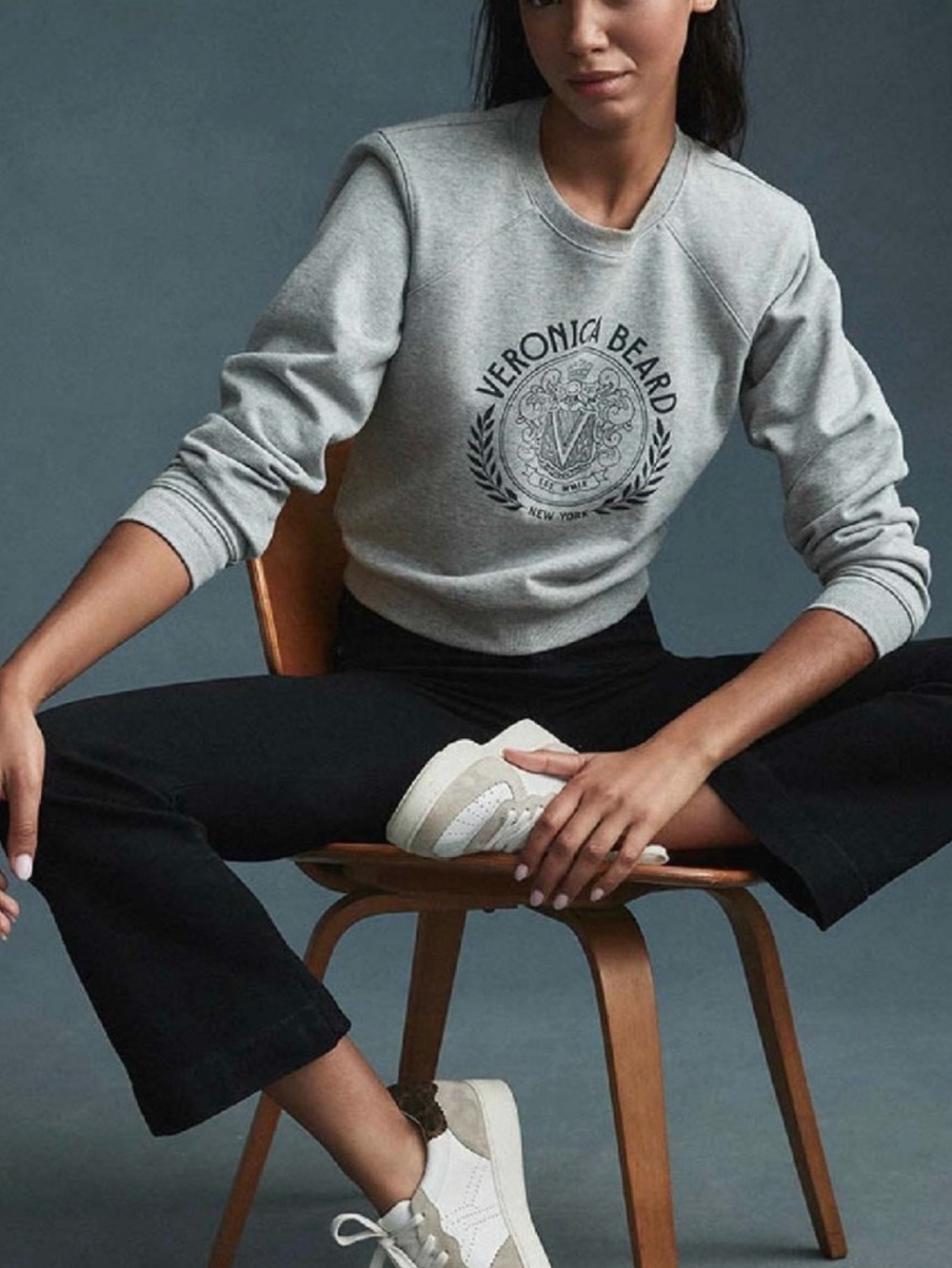 Veronica Beard Beaumont logo graphic Sweatshirt heathered grey large
